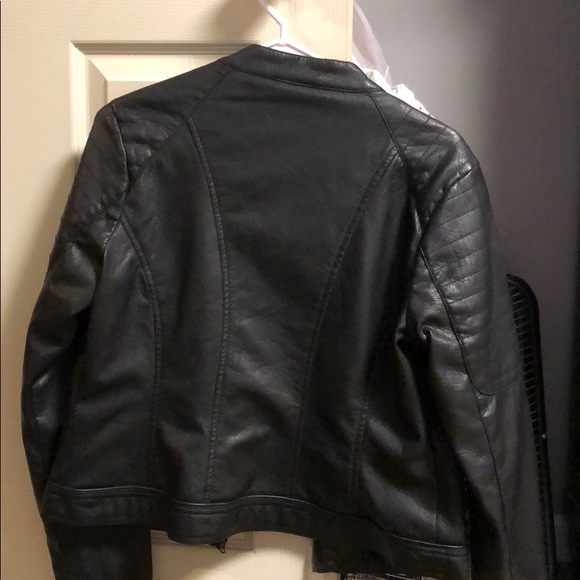 Leather jacket - Picture 2 of 2
